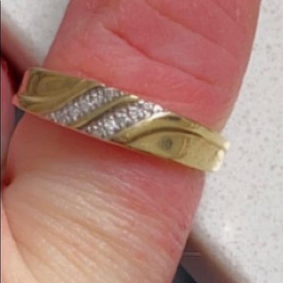 New Mens .05 ctw Genuine Real Natural Diamond 10k Yellow Gold Wedding Band - Picture 4 of 7